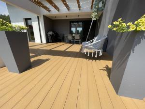 Deska tarasowa kompozytowa pełna MyDeck Teak