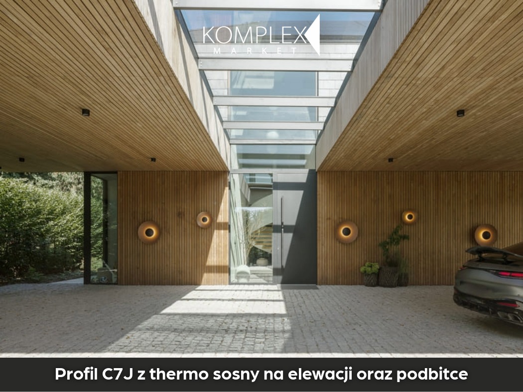 Profil C7J THERMORY na GRAD na elewacji i podbitce